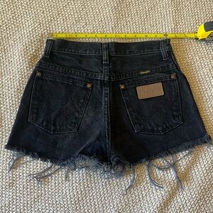 VINTAGE BLACK WRANGLER SHORTS